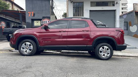 FIAT TORO 1.8 16V EVO FLEX FREEDOM OPEN EDITION AT6 FIAT TORO 1.8 16V EVO FLEX FREEDOM OPEN EDITION AT6